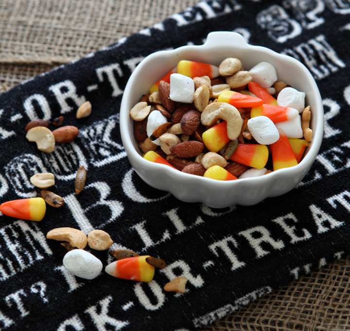 Halloween Trail Mix // Erin Skinner from The Speckled Palate for My Cooking Spot