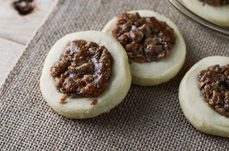 Pecan Pie Shortbread Cookies | Your favorite cookie topped with a sweet pecan filling