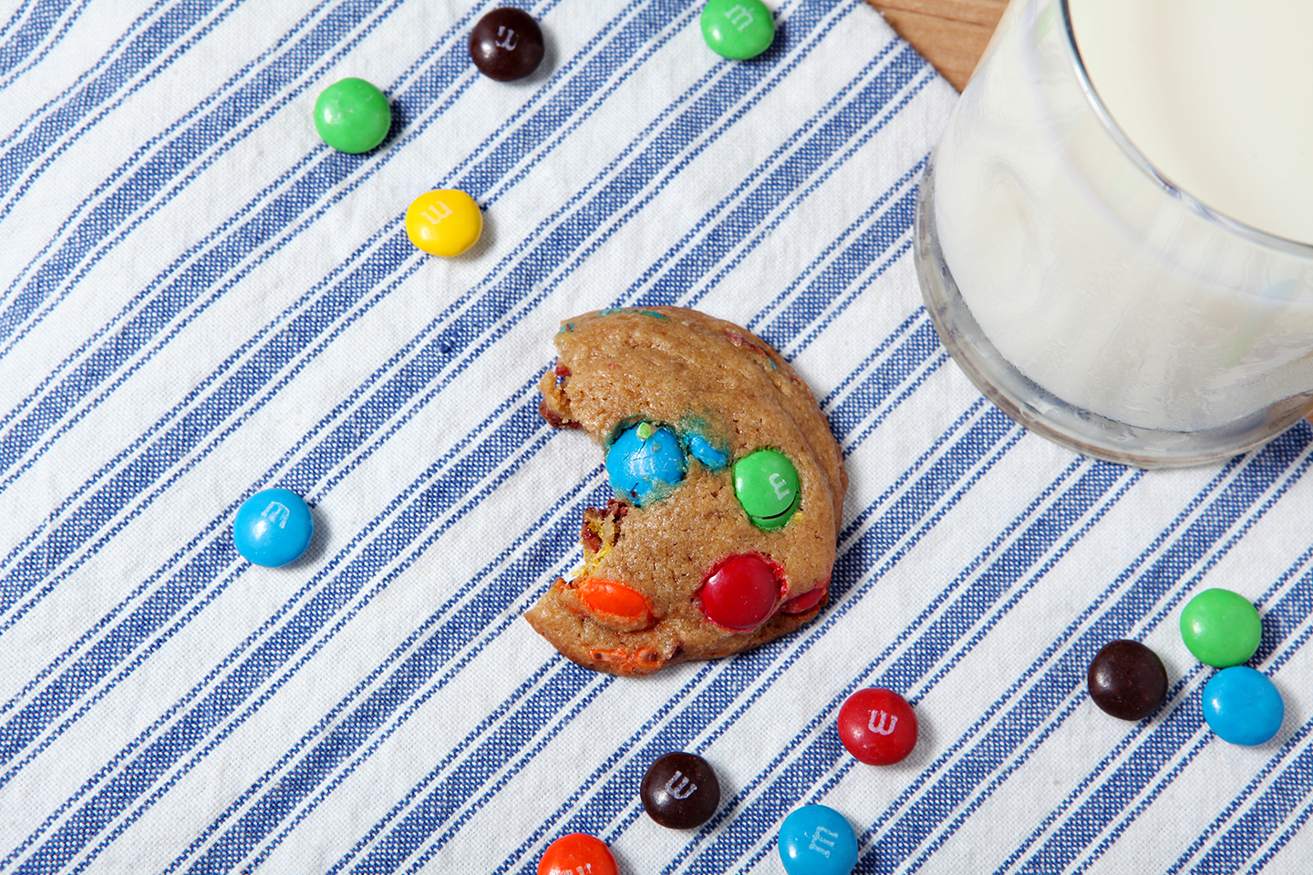 These M&M Cookies are the perfect dessert! The miniature sugar cookies are sweet, fluffy and chock full of plain M&M's. @speckledpalate for @mycookingspot