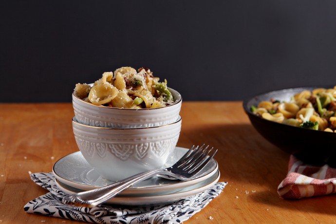 Quickly cooked and easy to eat, Turkey and Broccoli Orecchiette is the perfect weeknight meal for a busy family. Ground turkey is cooked with garlic and spices, then tossed with broccoli, orecchiette and parmesan to make a delectable dish.