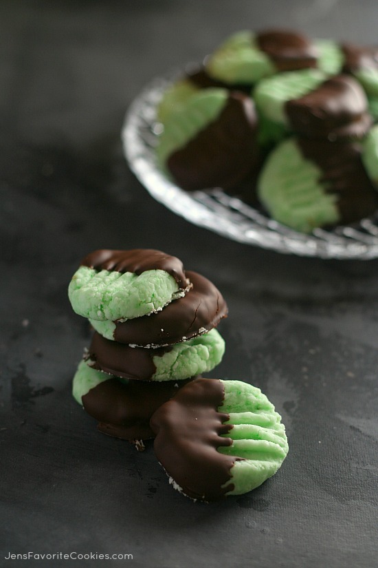 dipped-cream-cheese-mints-4
